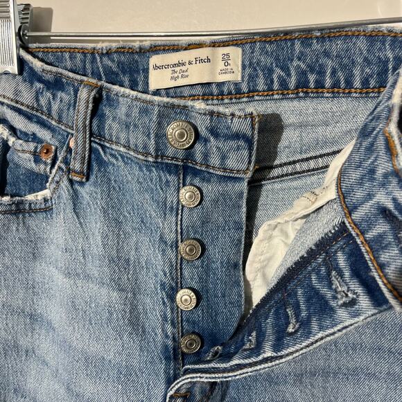 Abercrombie & Fitch The Dad High Rise Button Up Distressed Blue Jeans Women’s 0 - Picture 3 of 7